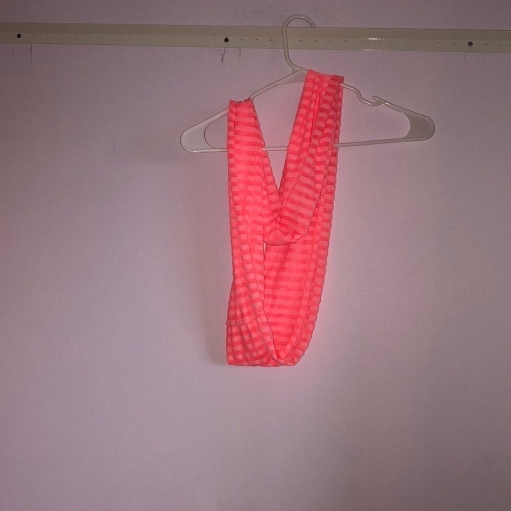 3/$15 Justice infinity scarf￼